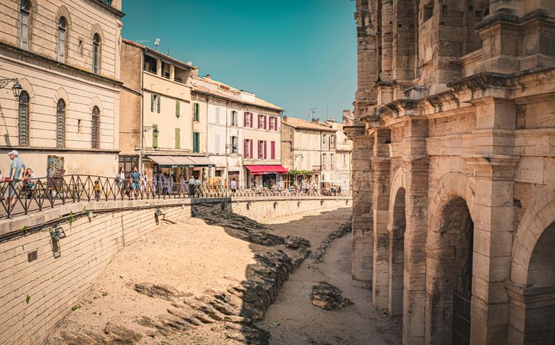 Arles