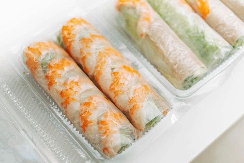 Fresh Spring Rolls with Shrimp or Chicken and Veggies