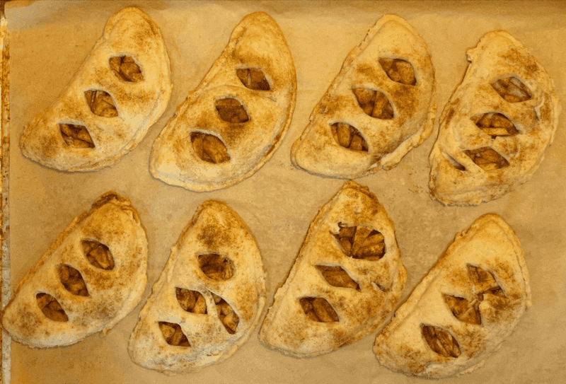 Apple Cinnamon Hand Pies
