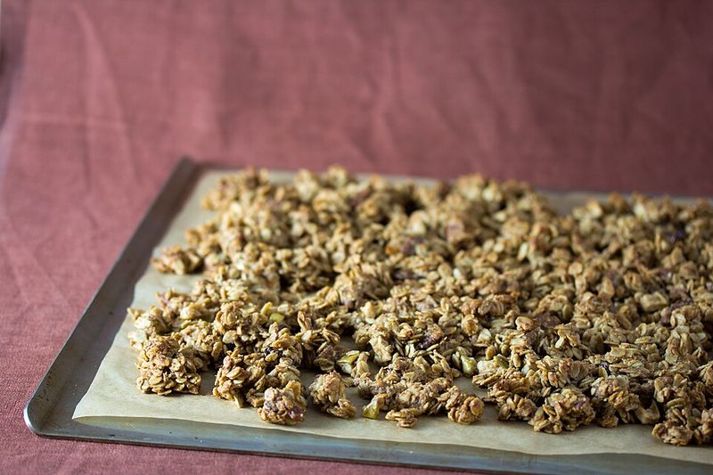 Apple Cinnamon Granola