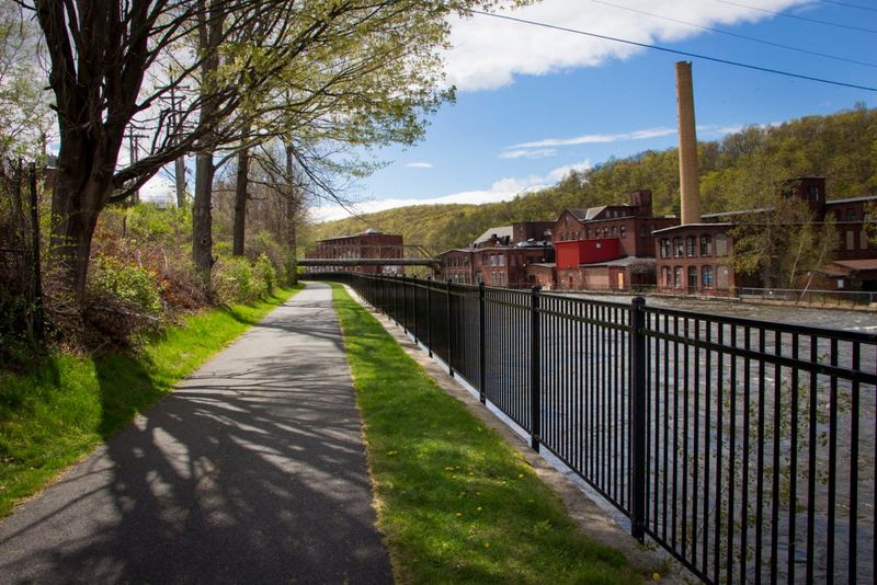 River Vistas, Easy Trails, Family-Friendly Museums