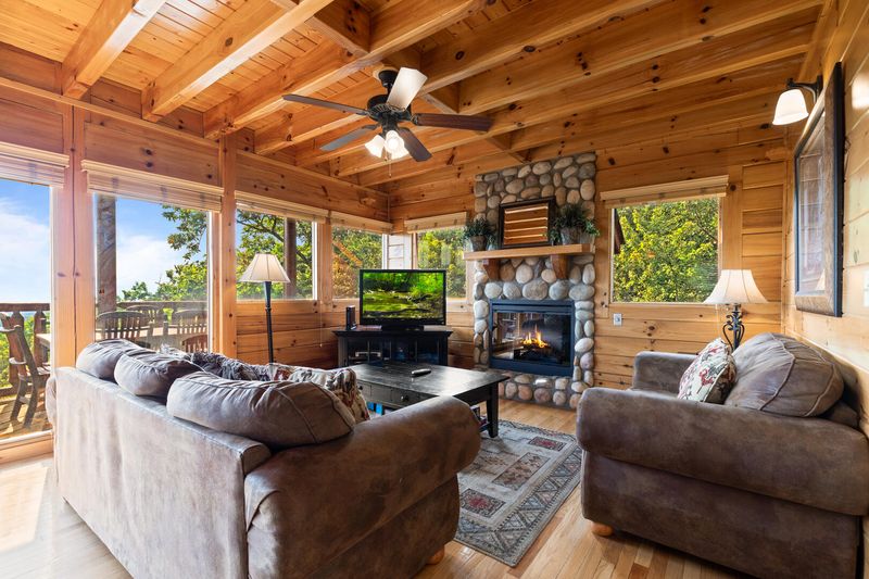 Bear Cove Cabins in Gatlinburg
