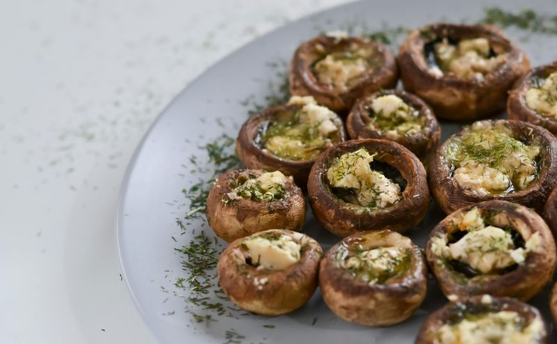 Stuffed Mushrooms with Garlic and Herbs
