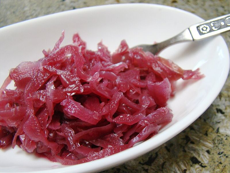 Red Cabbage With Apples