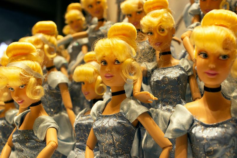 Barbie Dolls And Dream House