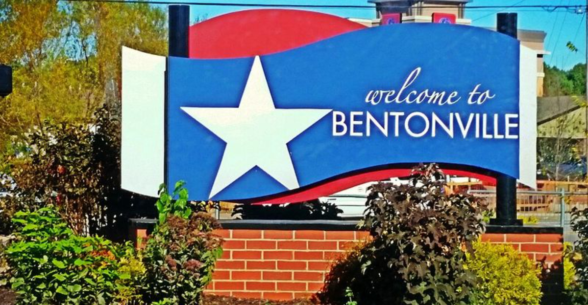 Bentonville, An Outdoorsy City, Is Charming Visitors With Biking And Breathtaking Foliage
