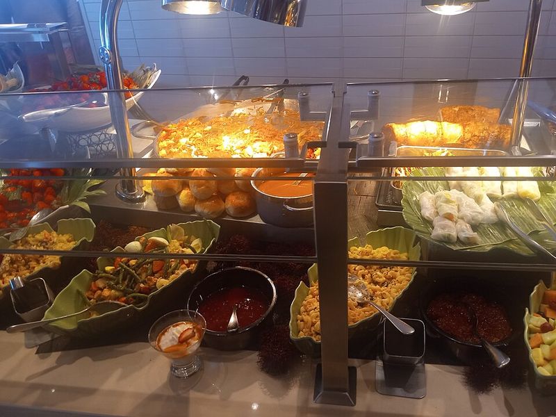 Eat At Off-Peak Hours