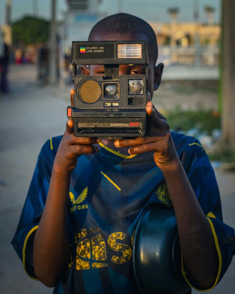 Polaroid Cameras – Instant Photos That Developed Before Your Eyes