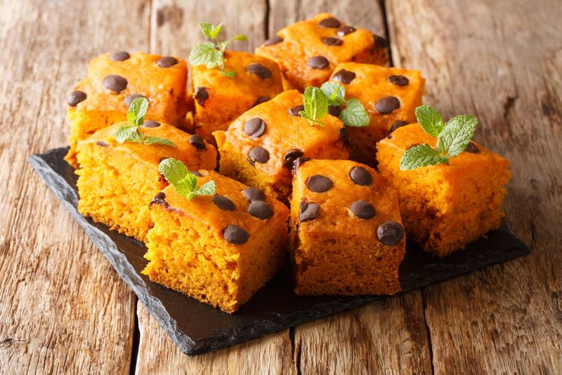 Pumpkin Chocolate Chip Bars