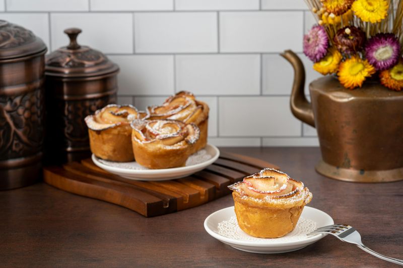 Cinnamon Apple Muffins