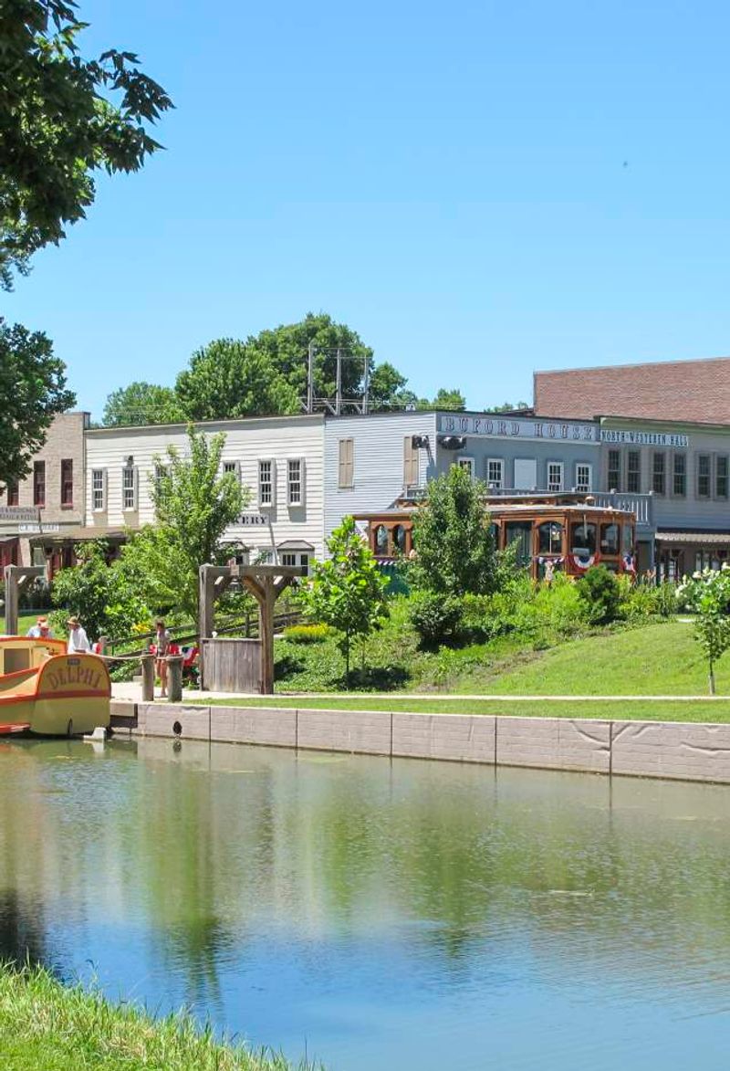 Lafayette's Canal District Walking Tour