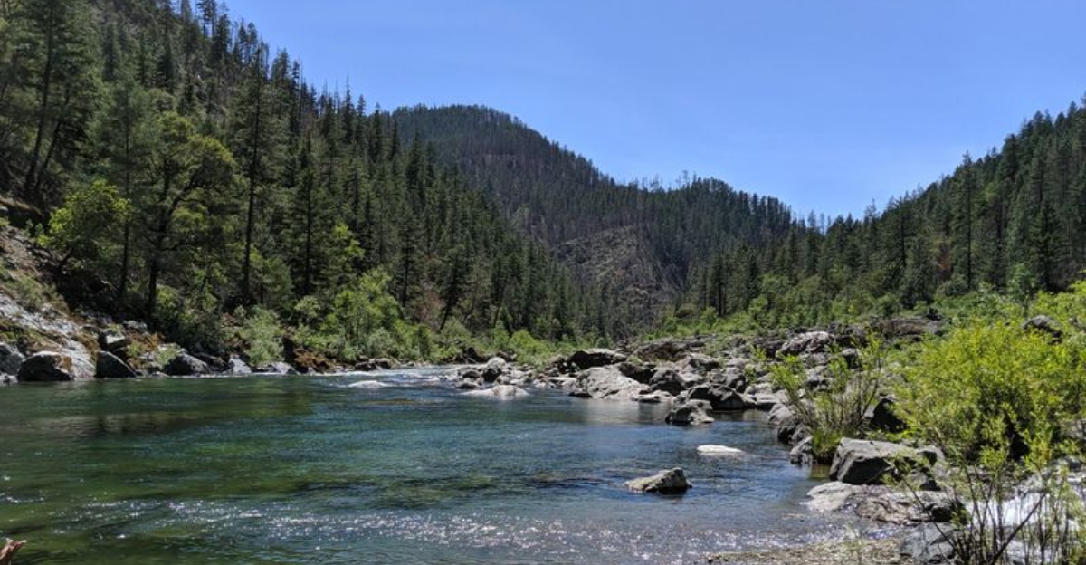 Cave Junction, Oregon Is The Quirky Gateway To The Caves And Beyond