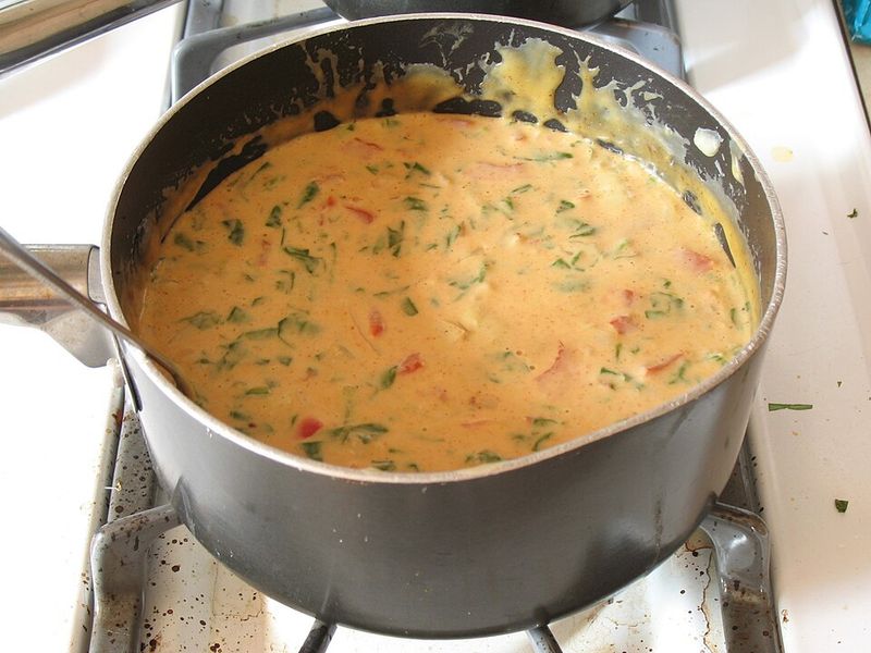 Cheesy Queso Dip