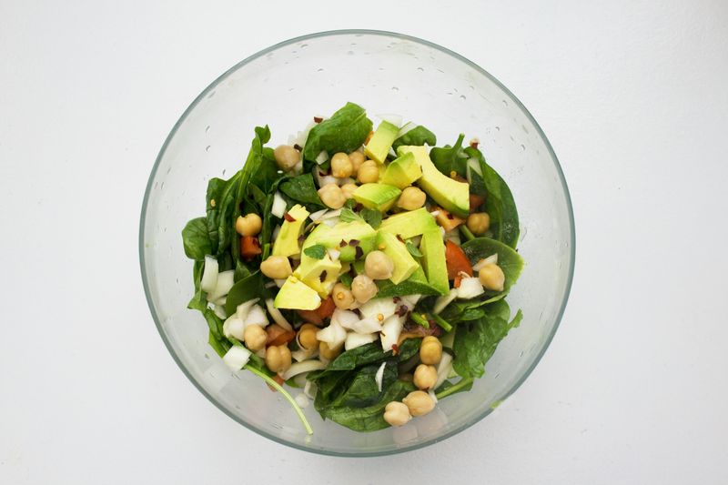 Avocado Tuna and Spinach Salad