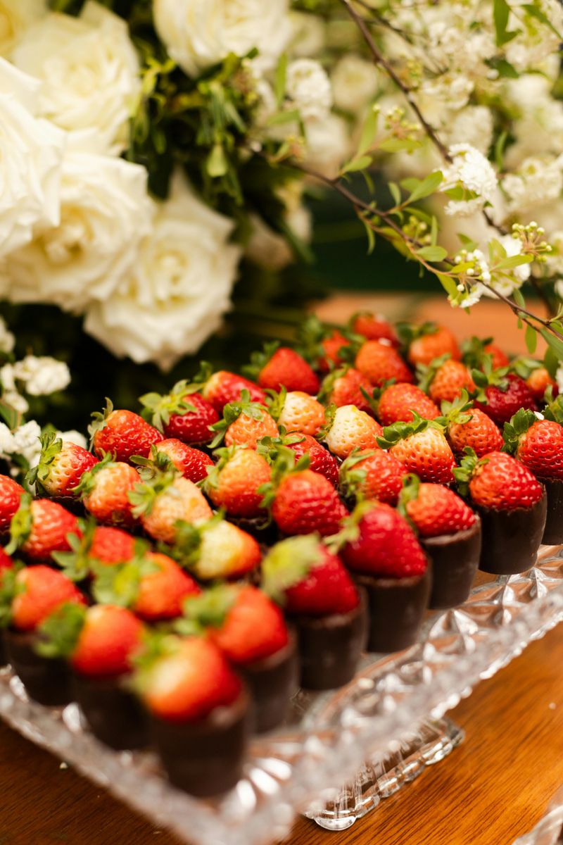 Chocolate-Dipped Strawberries