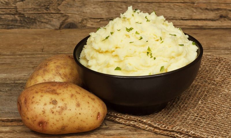 Mashed Potatoes Infused With Garlic Butter
