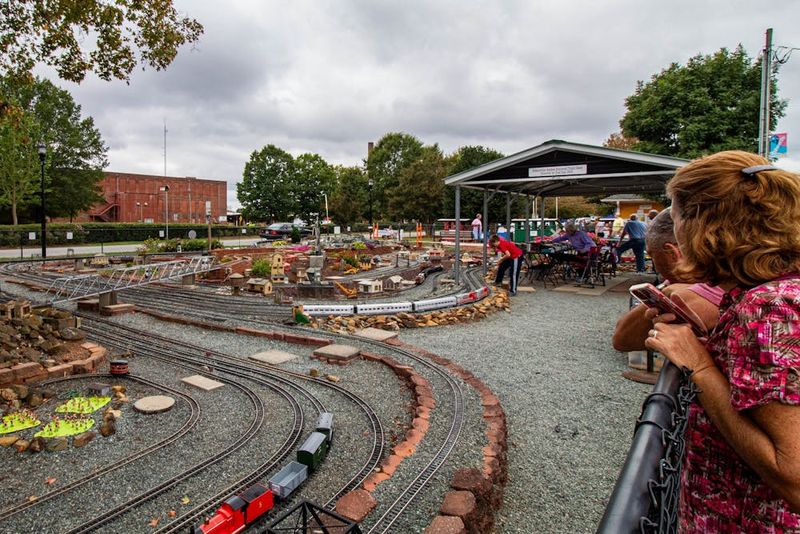 Miniature Trains, Maximum Fun