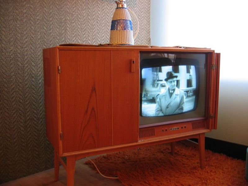 Television Sets Became Living Room Royalty