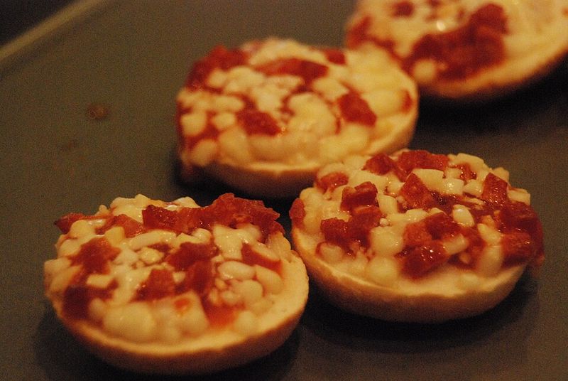 Pizza Bagel Supreme