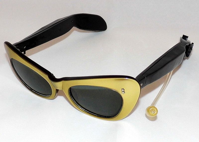 Cat-Eye Sunglasses