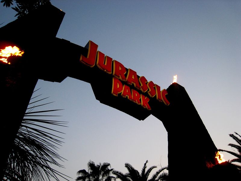 Jurassic Park (1993) - Raptor Cage Shooter Chaos