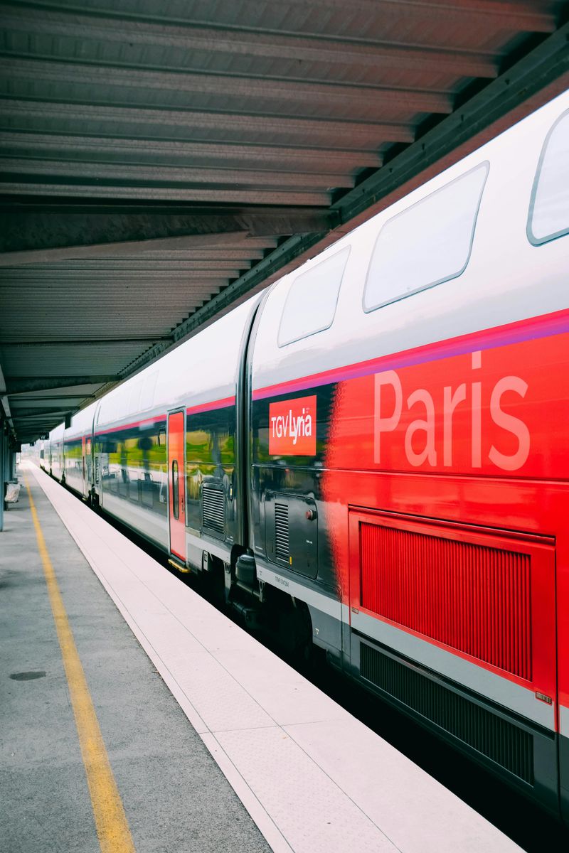 Où est la gare ? – Where is the train station?
