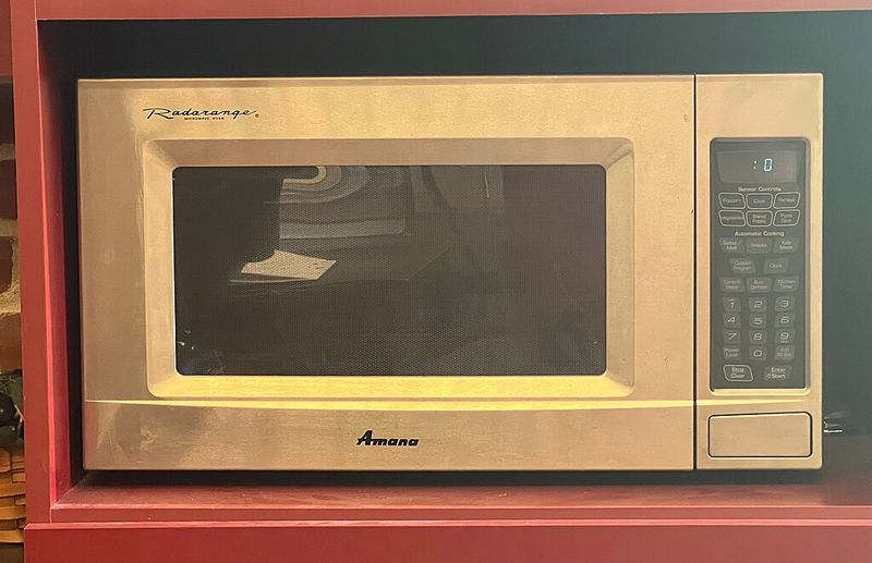 Microwaves Destroy Nutrients Or Aren't Safe For Cooking