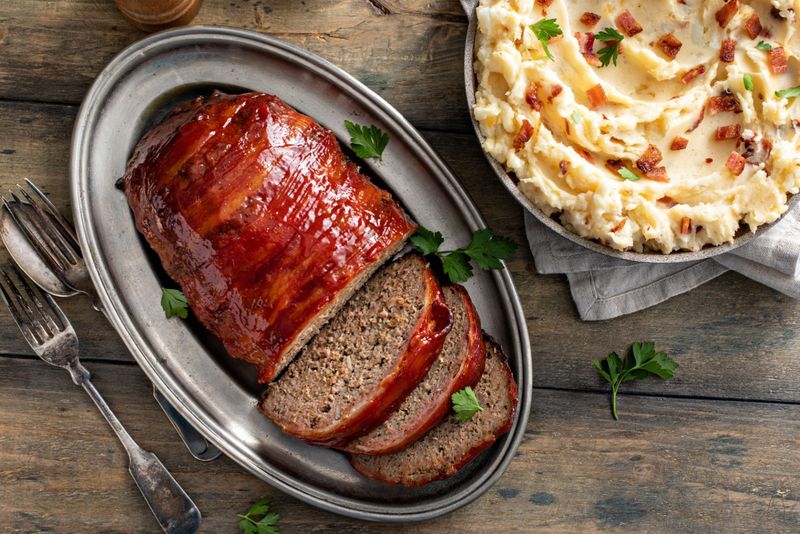 Meatloaf With Mashed Potatoes