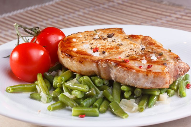 Honey Garlic Pork Chops with Green Beans