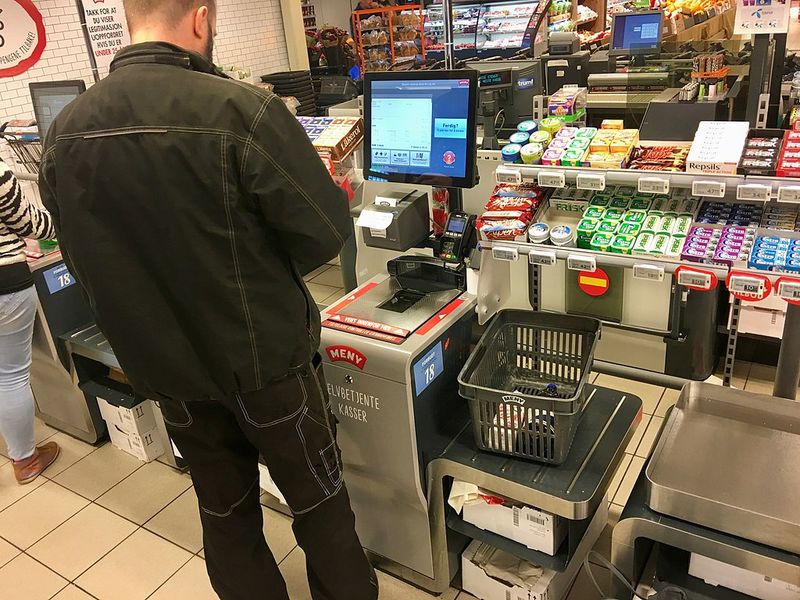 Memorizing Prices Became Barcode Scanning And Self-Checkout