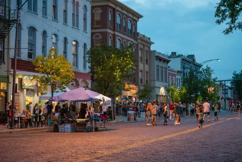 Uptown District: Where Locals and Students Mingle