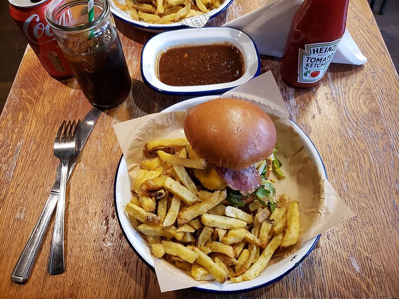 Honest Burgers Tribute – UK