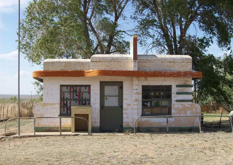 Sher-Han Ghost Town in Hansford County