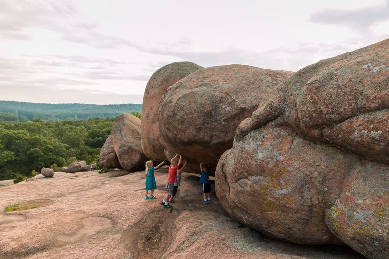 Elephant Rocks Trail
