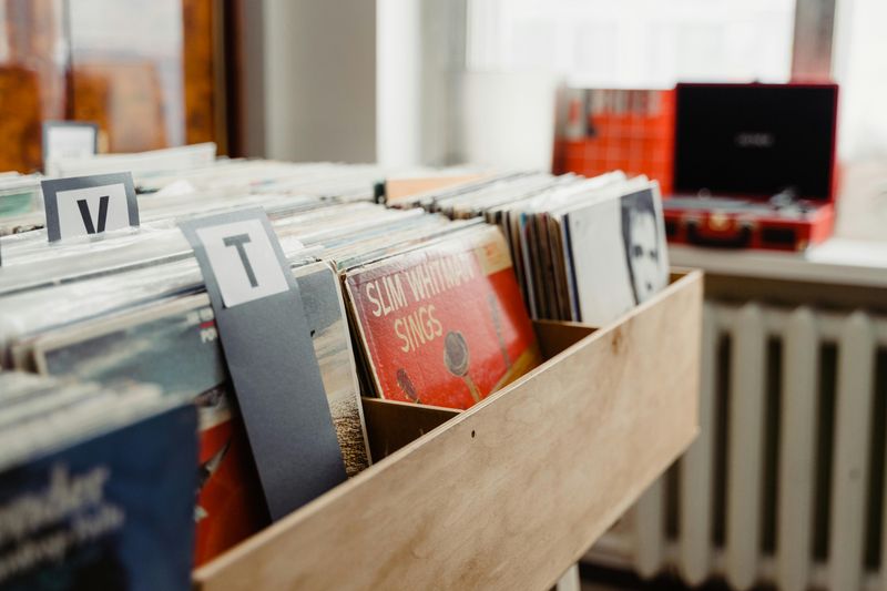 Record Players & Vinyl LPs – When Every Album Felt Like An Event