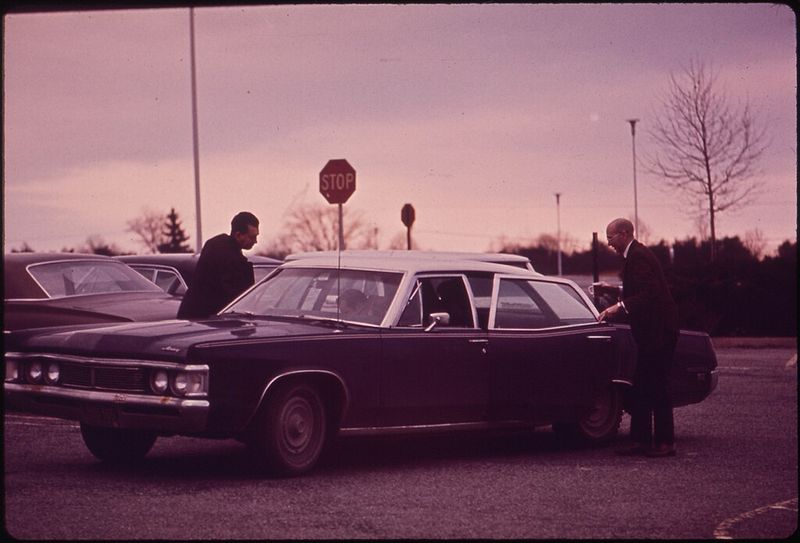 Montgomery Mall Carpool Meetup Spot