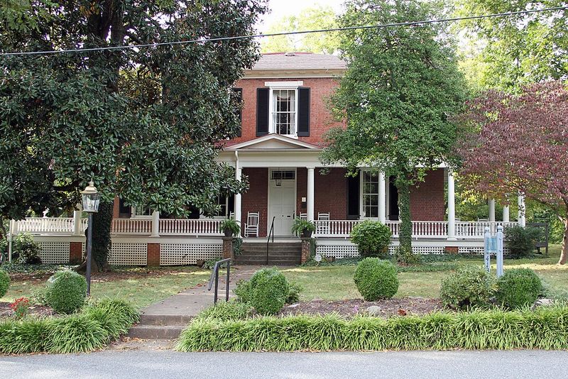 Historic Avenel Plantation