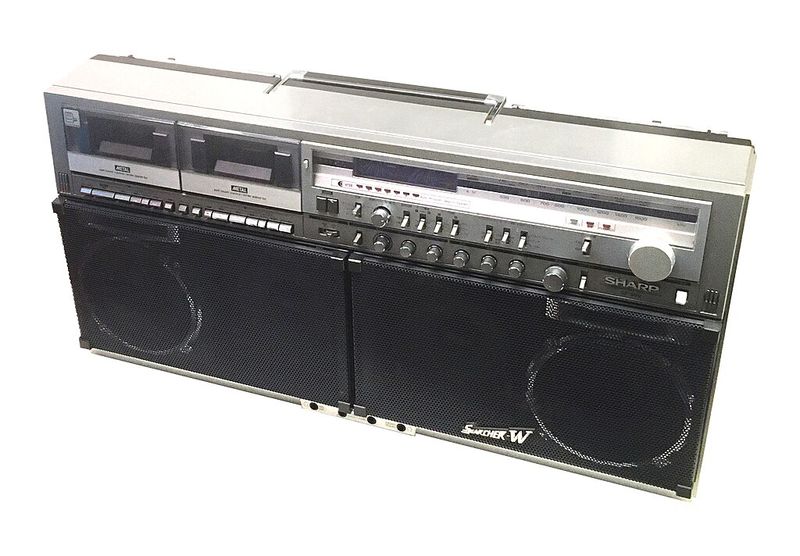 Boombox (Sharp GF-999)