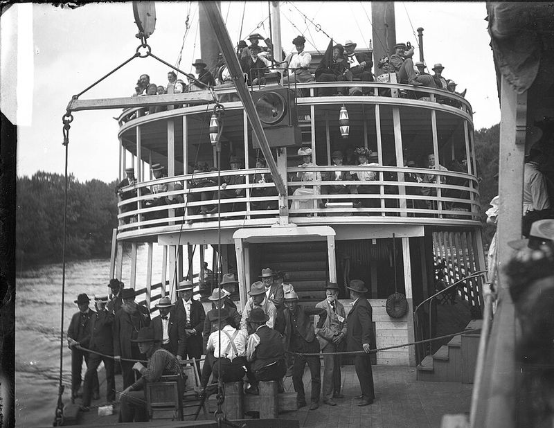 Steamboats On The Mississippi River