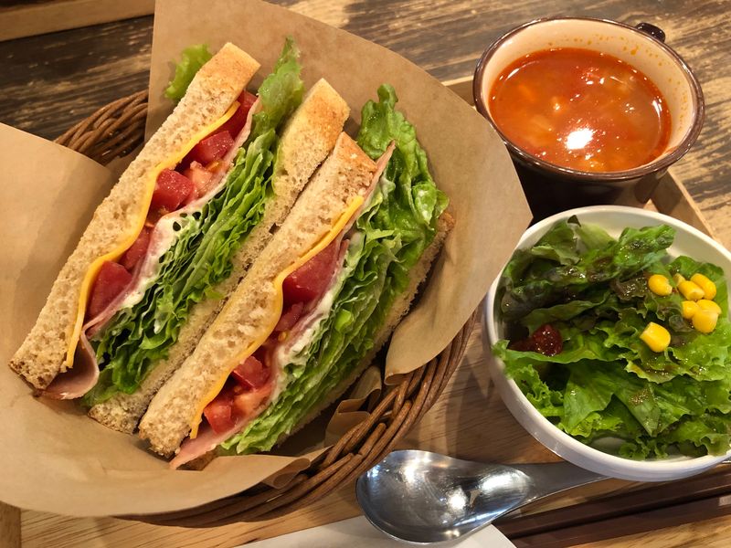 BLT Wraps