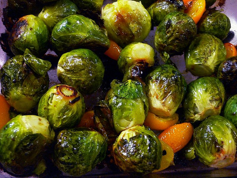 Spicy Sriracha Roasted Brussels Sprouts