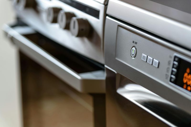Don't Peek In The Oven