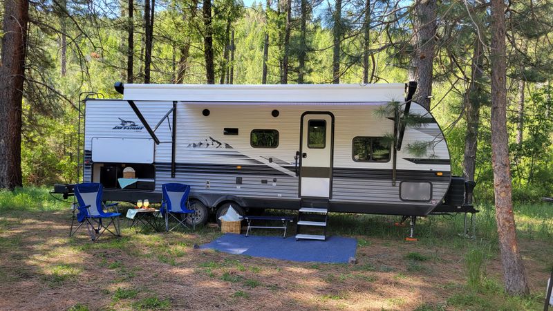 Easy Water Access And Reliable Fishing