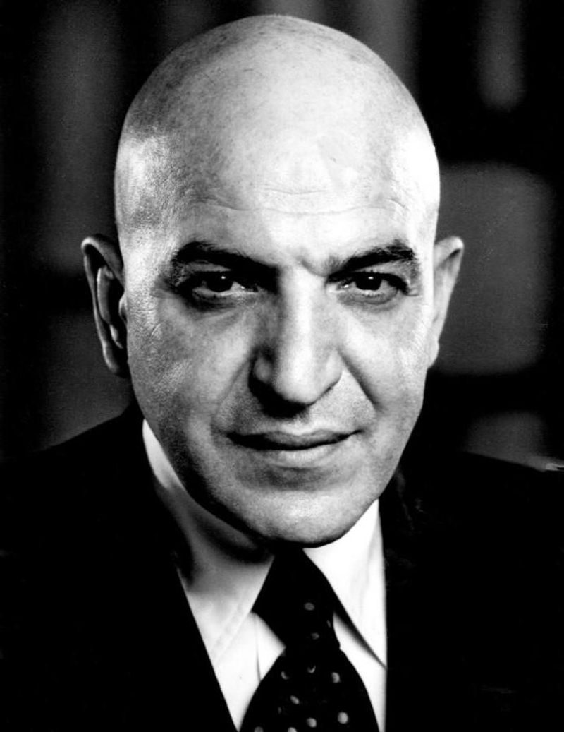 Who Loves Ya, Baby? - Kojak, Kojak