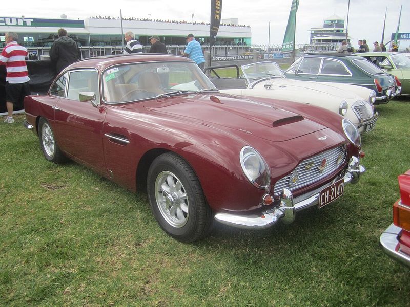 Aston Martin DB5 (1964)
