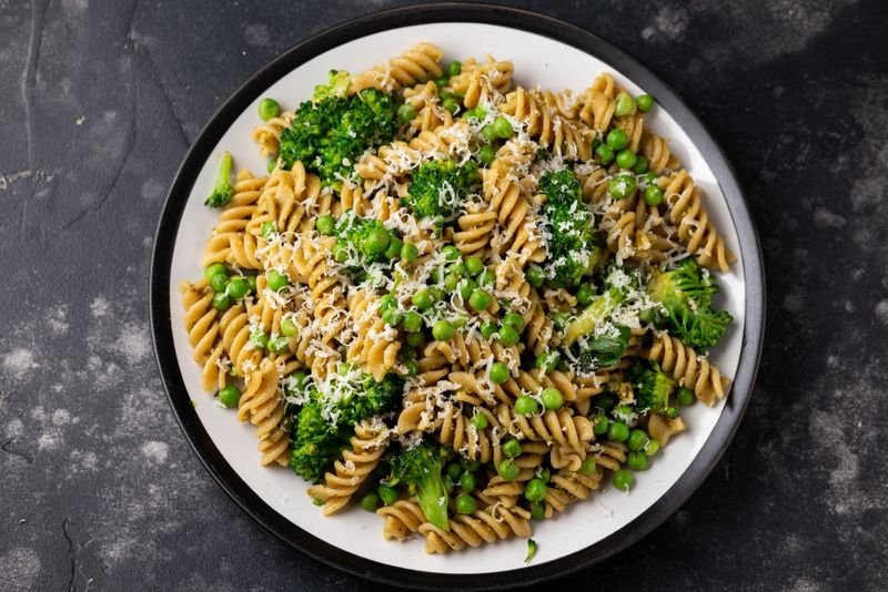 Broccoli Cheddar Pasta Salad