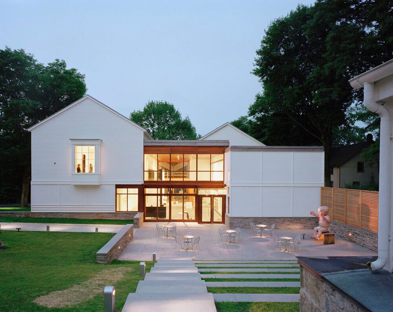 Ridgefield: Cultural Hotspot In Idyllic Setting