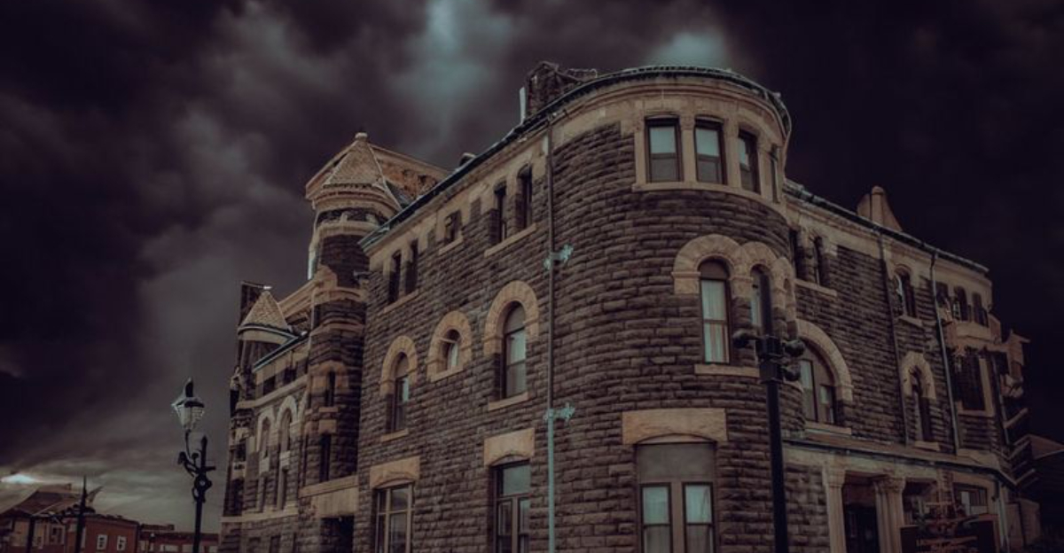 Spine Chilling October Nights Await At These 13 Ohio Haunts