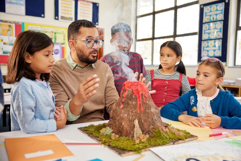 Volcano Projects With Baking Soda And Vinegar