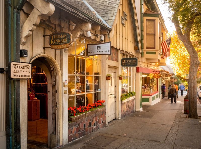 Ocean Avenue (Carmel-by-the-Sea)